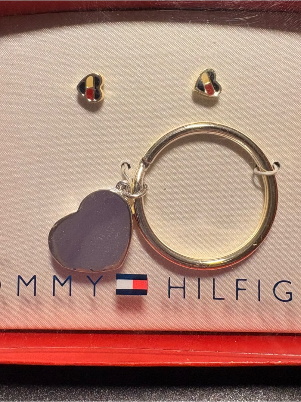 Tommy‎ Hilfiger Heart Charm  letting and Earrings gift set